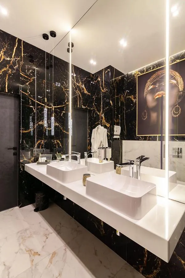 Aristo Jacuzzi Hotel Lviv 0*,  Ukraine