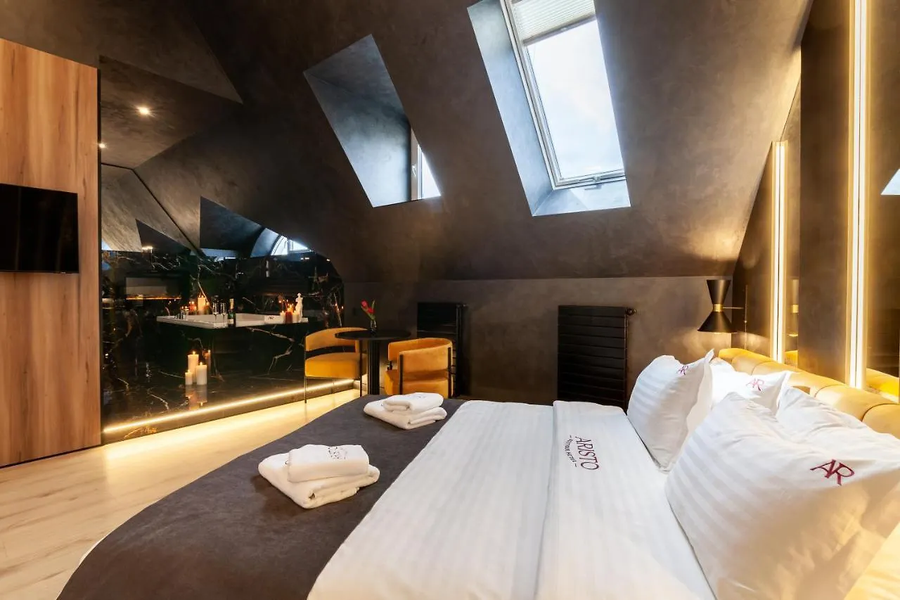 Aristo Jacuzzi Hotel Lviv Ukraine
